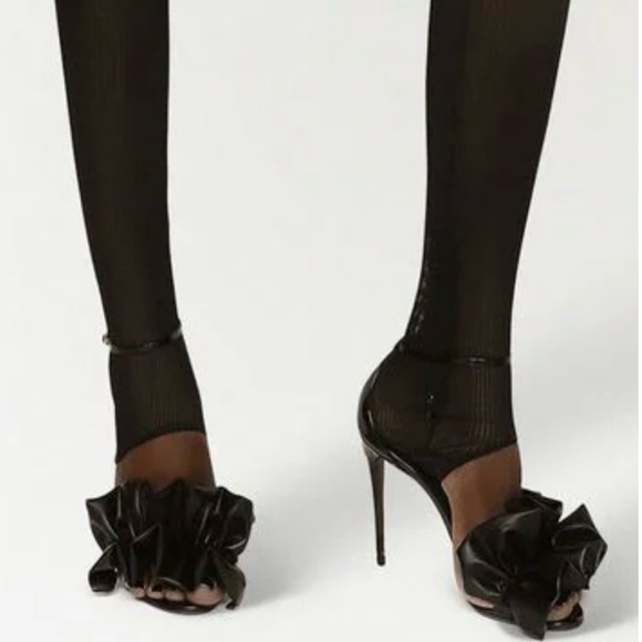 New Dolce and Gabbana heels. Worn once for a photoshoot - Picture 4 of 8